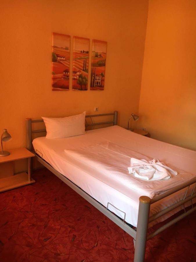 Single Room,1360830305:JPEG
