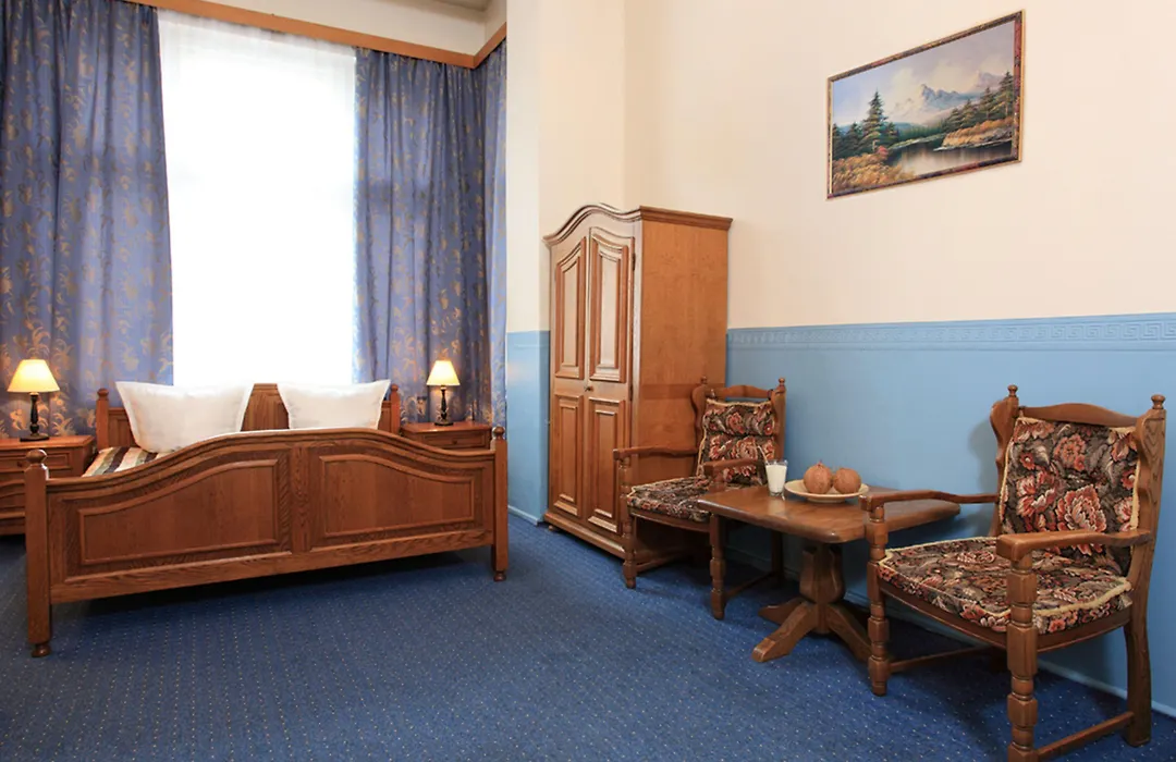 Hotel-Pension Cortina-1