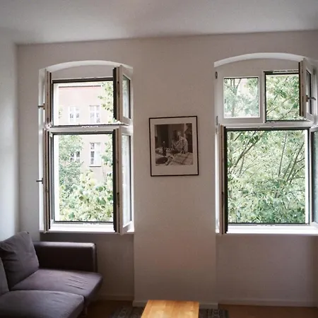Room In The Center Of Berlin-2